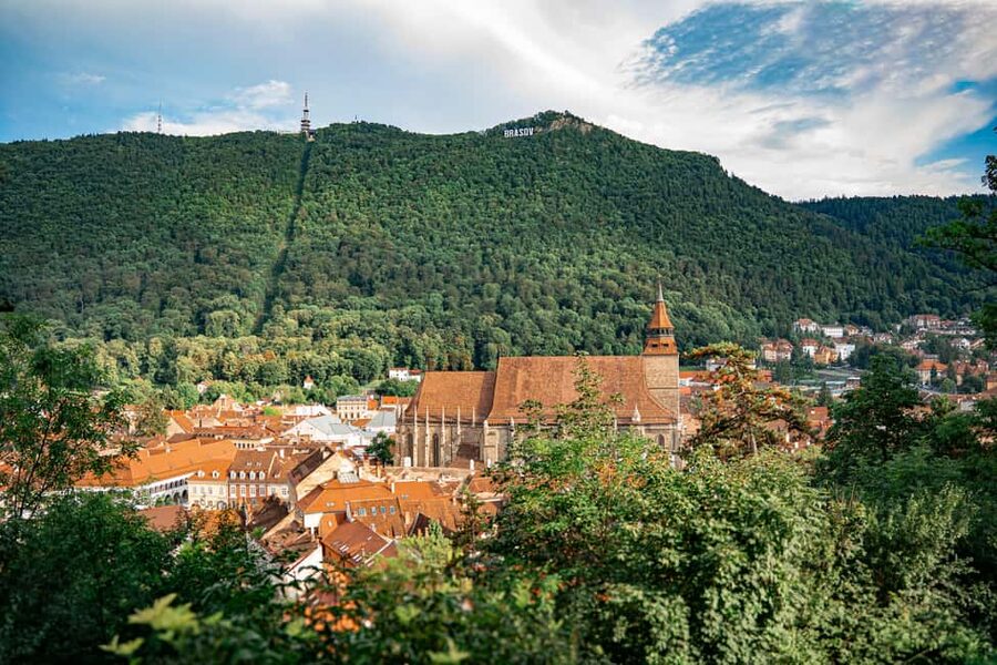 Brasov: Photo Walking Tour with Professional Photos - Key points at a glance