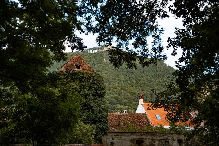 Brasov: Photo Walking Tour with Professional Photos - Starting beside the George Barițiu County Library