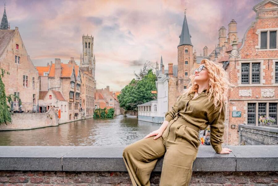 Bruges : Your private 1 hour photoshoot in the medieval city - Key points at a glance