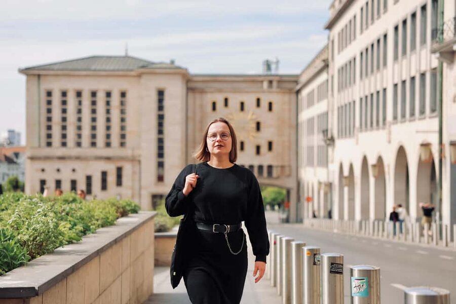 Brussels City Photoshoot With a Professional Photographer - Who should book this Brussels photo shoot?
