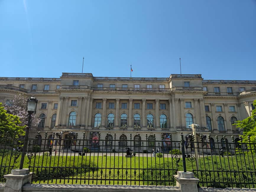 Bucharest Photo Walk - Instagram&Cinematic Spots in 3 hours - The ornate CEC Palace
