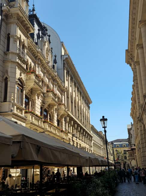Bucharest Photo Walk - Instagram&Cinematic Spots in 3 hours - What the private format changes