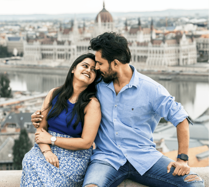 Buda Castle: Group photoshoot with a local guide - The photographs you receive within 48 hours
