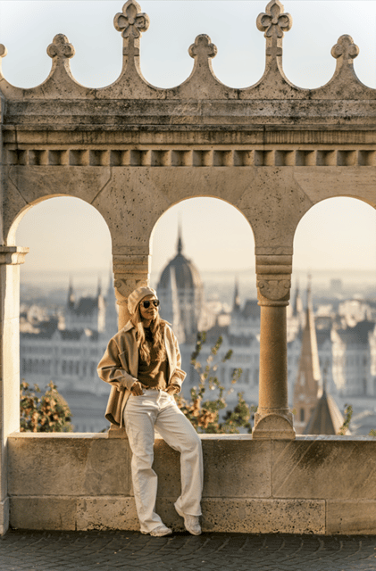 Buda Castle: Private photoshoot with a local guide - Morning or night: choosing the right mood