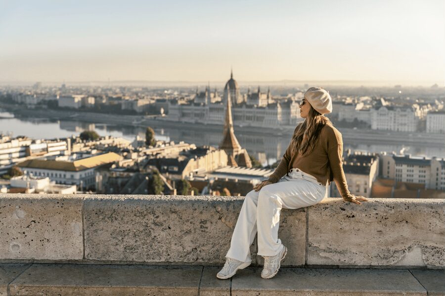 Buda Castle: Private photoshoot with a local guide - Meeting at Holy Trinity Square