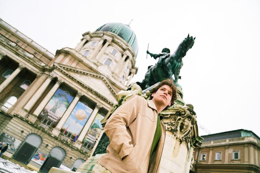 Budapest: Photo Session with Professional Local Photographer - Starting at St. Stephen’s Basilica