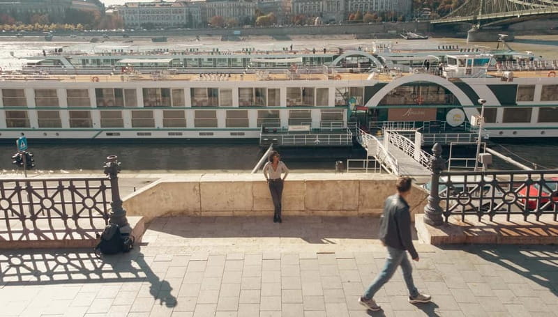 Budapest: private drone photo session - From Liberty Bridge toward Elizabeth Bridge
