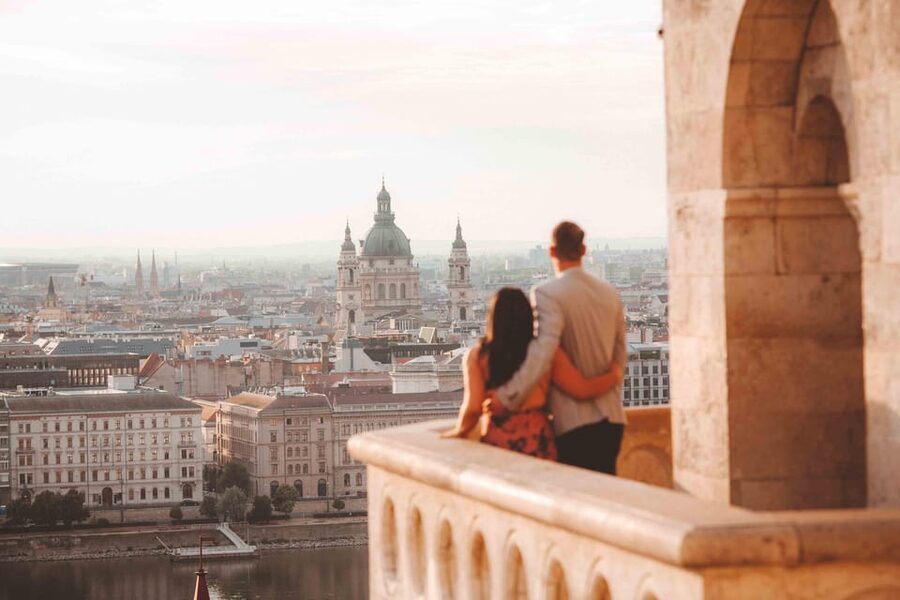 Budapest: Private Photoshoot & Sightseeing - Starting at Fishermen’s Bastion and Buda Castle