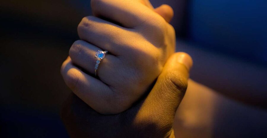 Budapest: Proposal Photos at enchanting Fisherman's Bastion - What you receive after the Budapest session