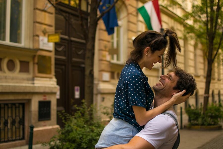 Budapest: Proposal Photos at enchanting Fisherman's Bastion - What the praise tells you about the service