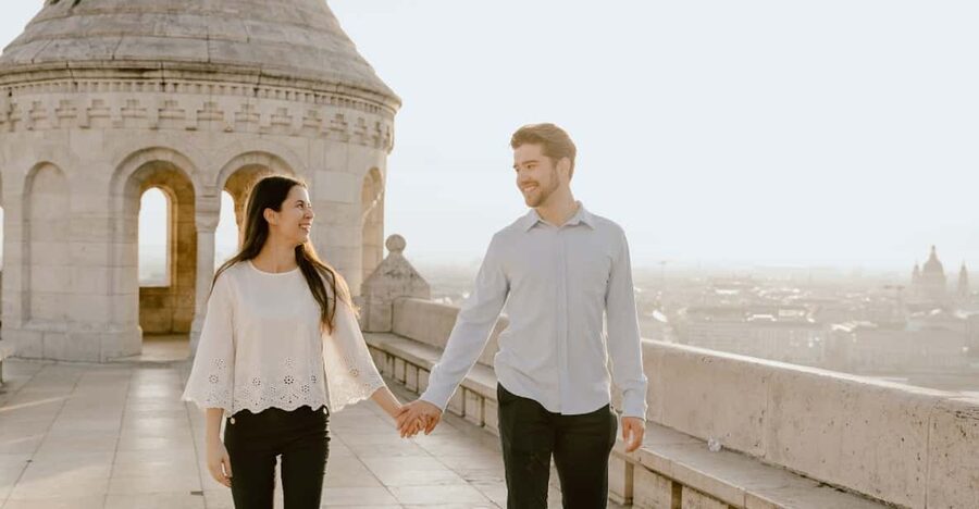 Budapest: romantic photoshoot at Buda's iconic sightseeings - Key points to know before you book