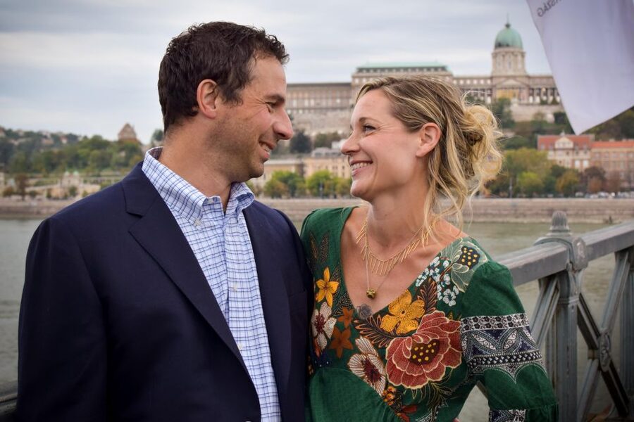 Budapest: Vacation Photographer to collect great memories - Who should book this experience?