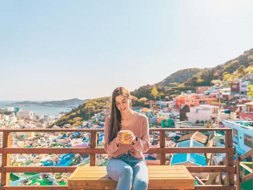 Busan: Small Group Photo Tour with Hotel Pick-up & Drop-off - Yonggungsa Temple brings the sea into the first stop