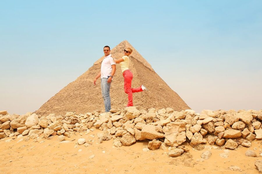 Cairo: Private Half-Day Pyramids Tour with Photographer - Adding Great Pyramid entry and local lunch