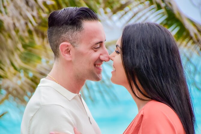 Cancun Exclusive Photoshoot Session - Posing help makes a real difference