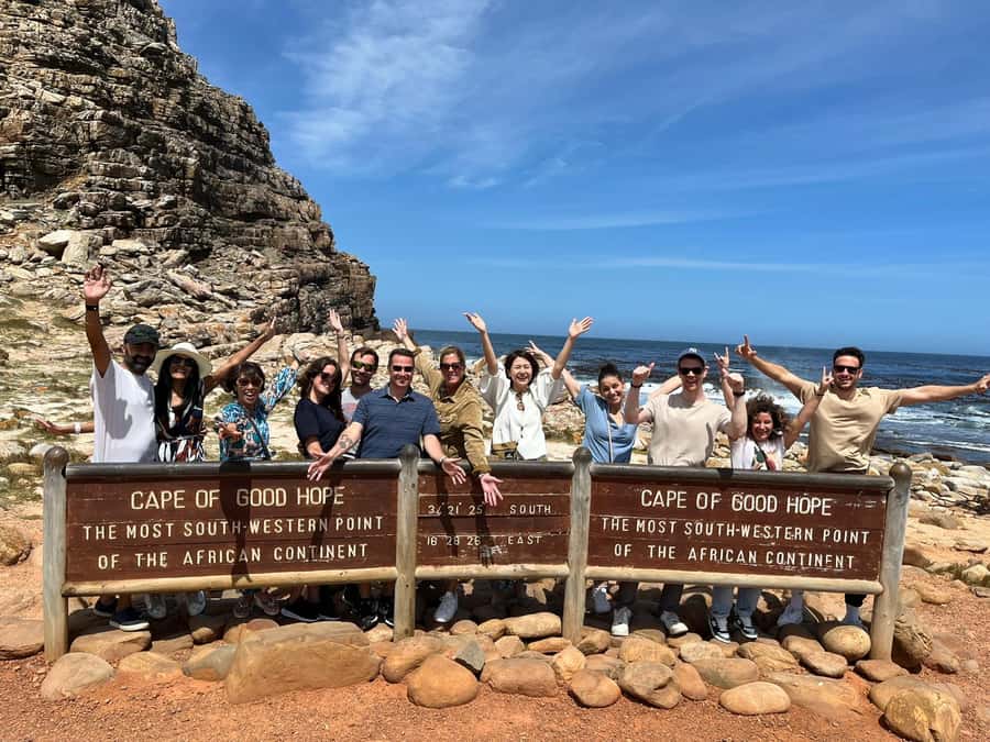 Cape Town: Table MT, Cape Point & Penguins Instagram Tour - Starting at Table Mountain, with weather as the wild card
