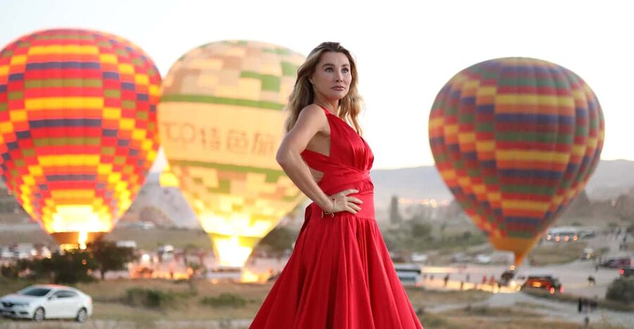 Cappadocia: Photoshooting with Flying Dresses - Who will get the most from this experience