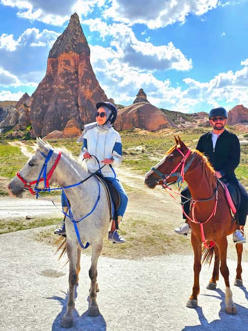 Cappadocia Sunrise & Sunset Horse Tour with Photography - Sunrise, balloons, and the first 30 minutes near Çavuşin