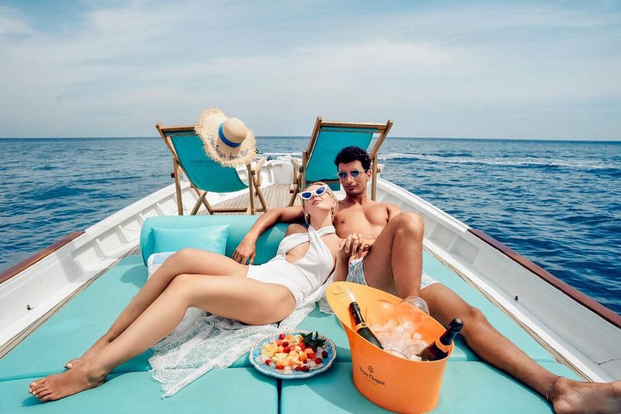 Capri Private Photo Session with a PRO Photographer - The 60-photo-per-hour promise