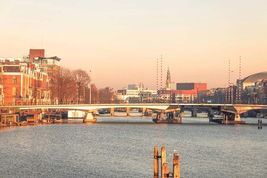 Capture Iconic Amsterdam: Photo Walk with a Pro Photographer - Meeting Joep at the National Monument