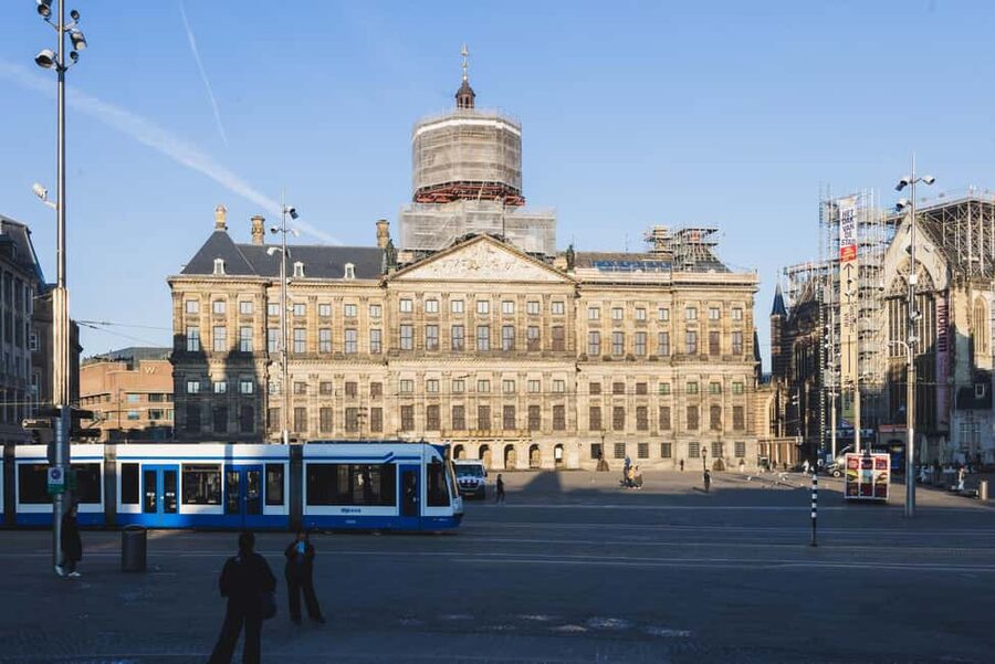Capture Iconic Amsterdam: Photo Walk with a Pro Photographer - Returning to Dam Square and Editing on the Move