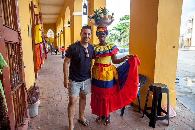 Cartagena Instagrammable History - A photo walk that begins with your priorities