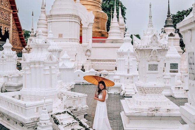 ️ Chiang Mai Instagram Tour: Most Famous Spots (Private and All-Inclusive) - Tha Phae Gate gives the day a classic start