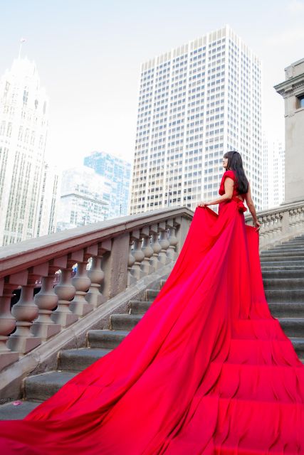 Chicago Luxury Flying Dress Photoshoot - Red or green: choosing the right gown