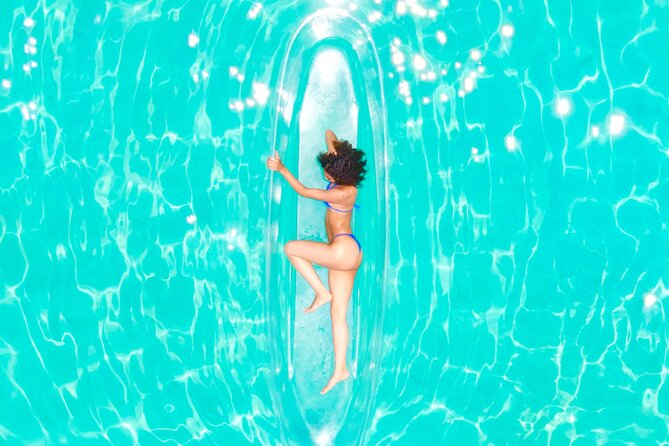 Clear Kayak Photoshoot in Nassau ,Bahamas. - Key points at a glance