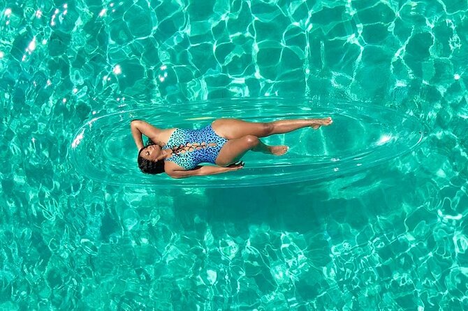 Clear kayak photoshoot Nassau Bahamas. - What happens during the 20-minute to one-hour session
