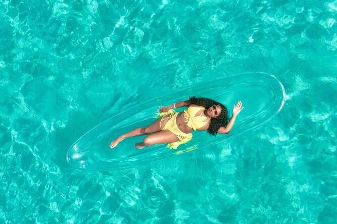 Clear kayak photoshoot Nassau Bahamas. - How the surrounding area can fill out your visit