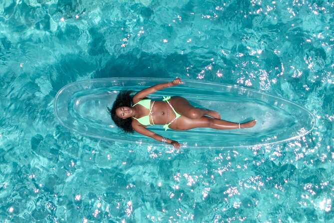 Clear Kayaks Drone Photoshoot in Nassau,Bahamas. - Key points at a glance