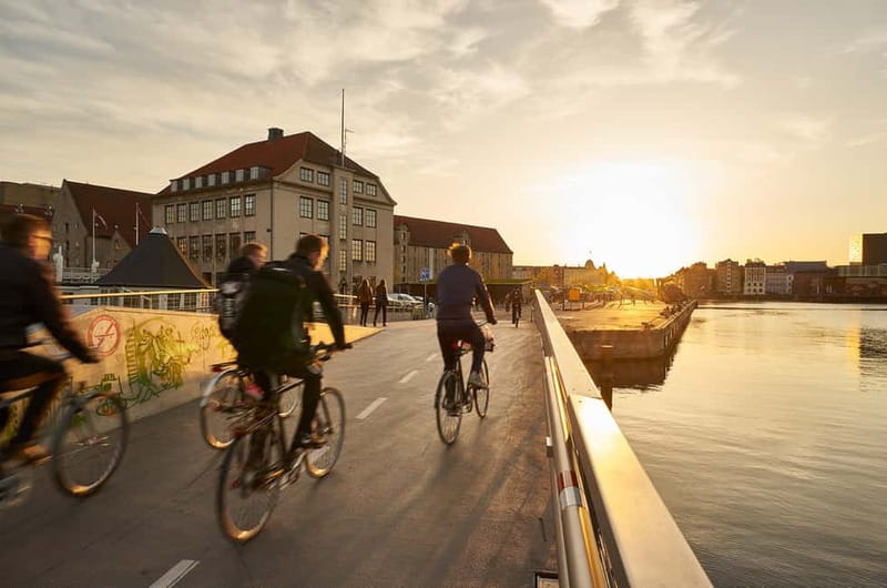 Copenhagen: Private 3-Hour Hidden Gems Photography Tour - Canals, Old Buildings, And Houseboats