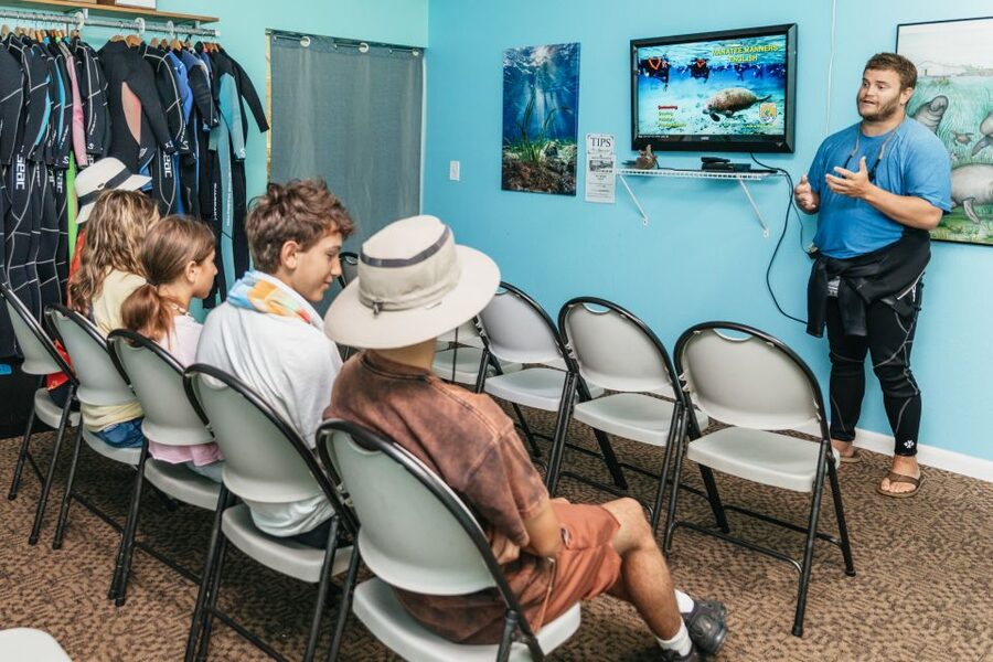 Crystal River: Manatee Snorkel Tour w/ In-Water Photographer - Who will enjoy this tour most