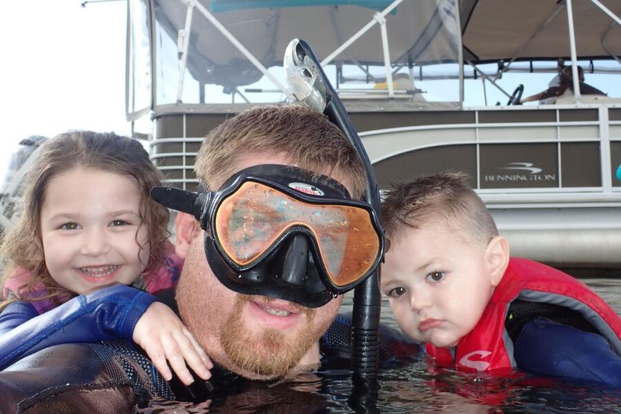 Crystal River: VIP Manatee Swim w/ In-water Photographer - What is included for $119