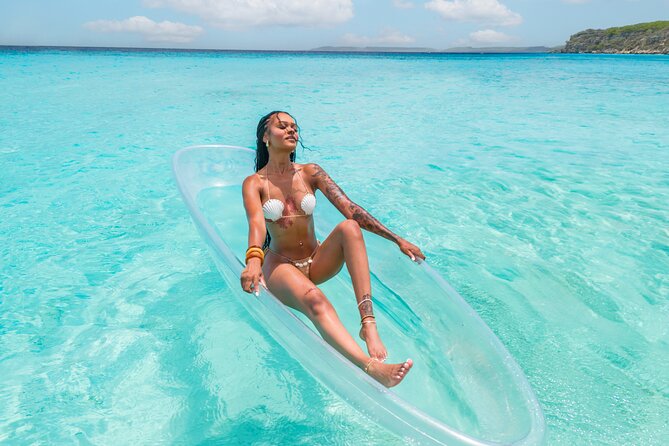 Curacao Clear Kayak Photoshoot + FREE Videoshoot,Cocktails,Shots! - The 30-minute pose session