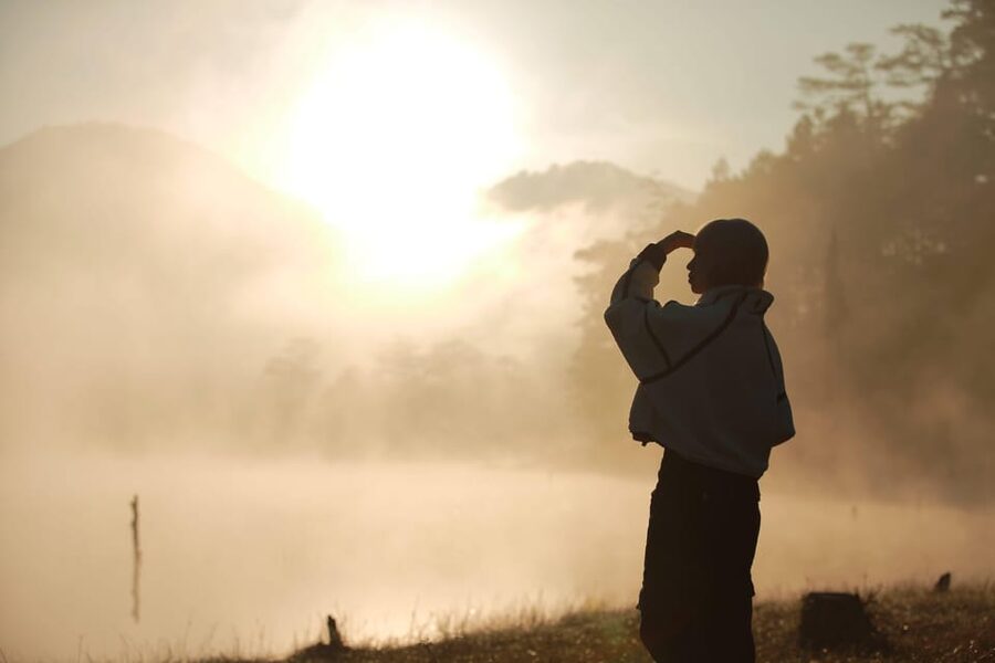 Da Lat: Sunrise Lake and Forest Photography Tour - Riding the vintage boat