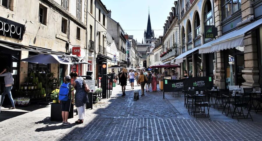 DIJON: Enjoy a photo tour with a professional photographer - Key points to know before booking