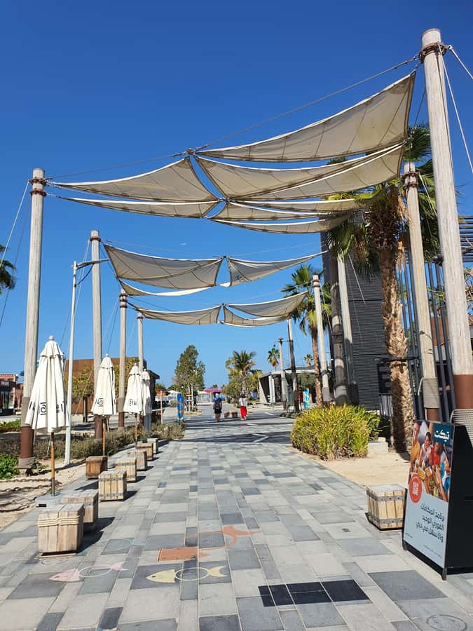 Dubai: Exclusive Private City Highlights Instagram Tour - Dubai Frame: a compact stop with big city views