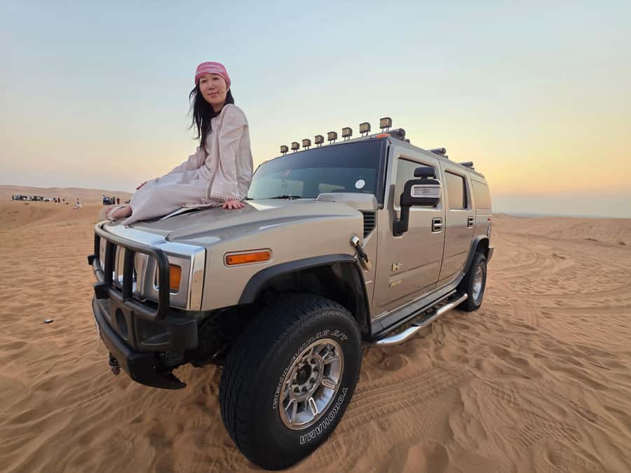 Dubai Hummer Safari Adventure & Traditional Dress Photoshoot - Photo stops and sunset over the dunes