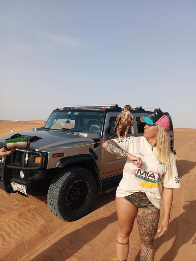 Dubai Hummer Safari Adventure & Traditional Dress Photoshoot - Henna, shisha, and the evening shows