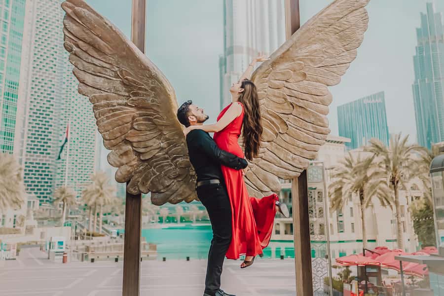 Dubai: Iconic Burj Khalifa Pre-Wedding Photoshoot - What this Dubai photoshoot actually offers