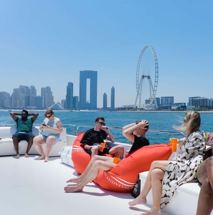 Dubai: Instagrammable Yacht Tour with Drinks & Ain/JBR Views - Is $25 a fair price?