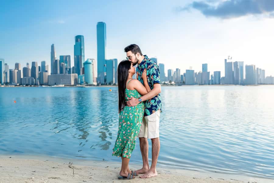 Dubai: JBR Beach Pre Wedding Photoshoot - The first 30 minutes at JBR Beach