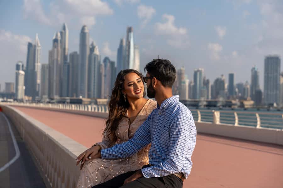 Dubai: Private Photoshoot with Hotel Pickup and Drop-off - What the camera work and posing are like
