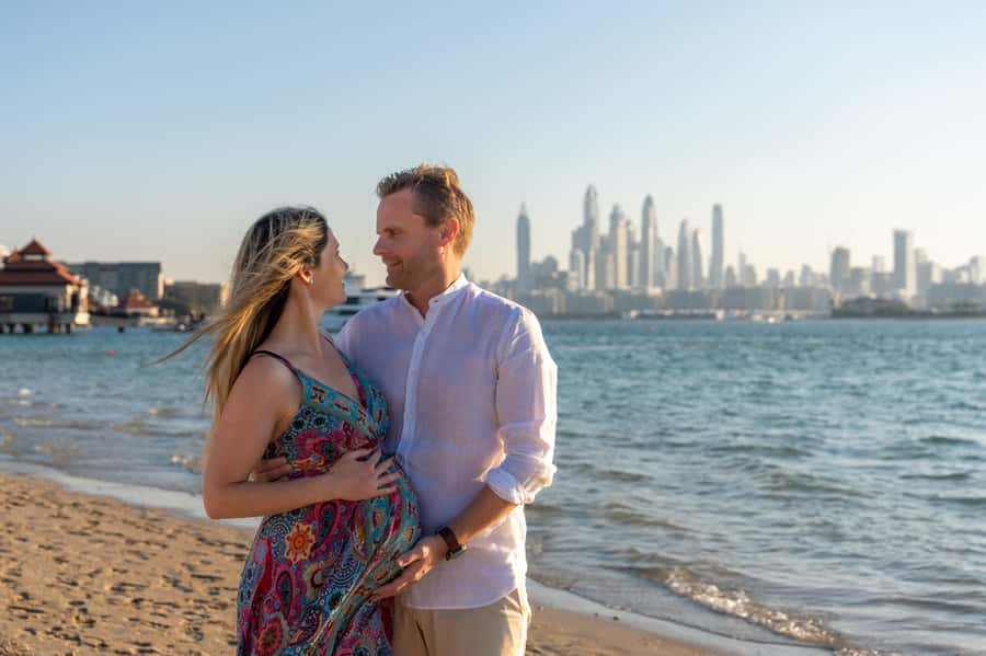 Dubai: Private Photoshoot with Hotel Pickup and Drop-off - Making the most of outfit changes