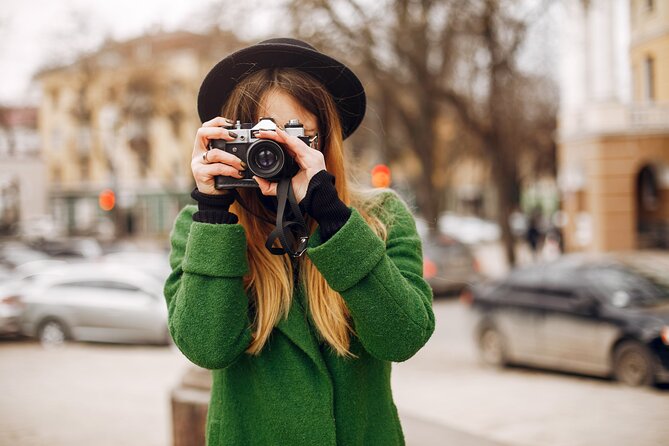 Dublin: Personal Photographer- Travel Photography Experience - Grafton Street and Molly Malone