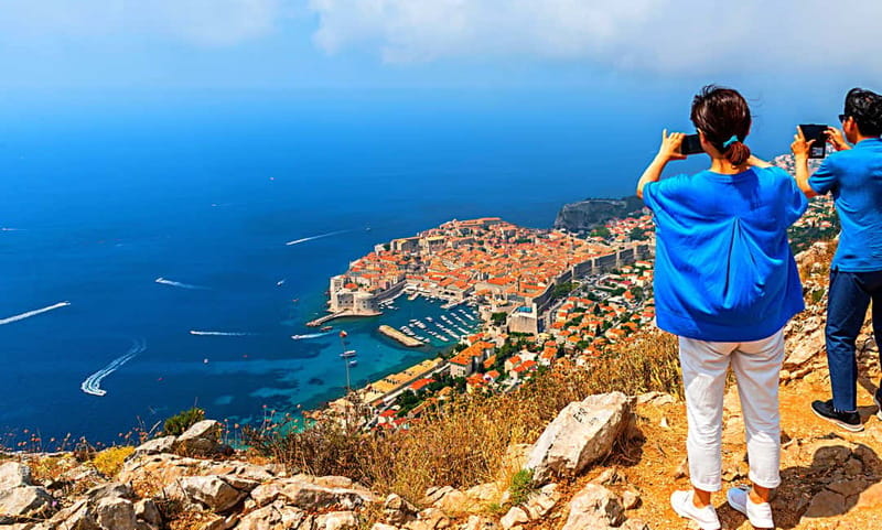Dubrovnik Private 6-Stop Photo Tour - Why Dubrovnik works so well from the hills