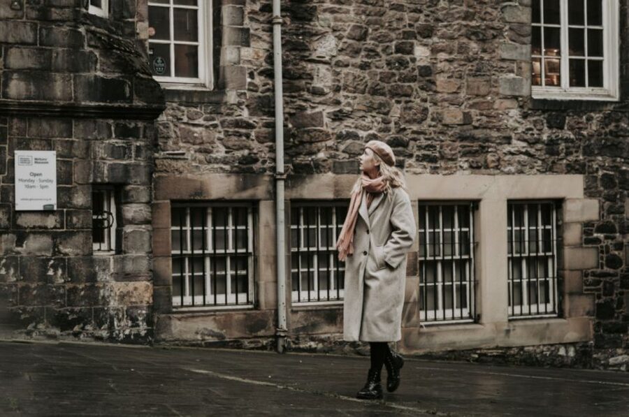 Edinburgh: Photo Shoot with a Private Vacation Photographer - Key points to know before booking