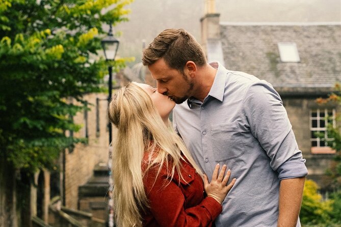 Edinburgh Photoshoot for Couples, Families & Solo Travellers - A personal photo session rather than a crowded group tour
